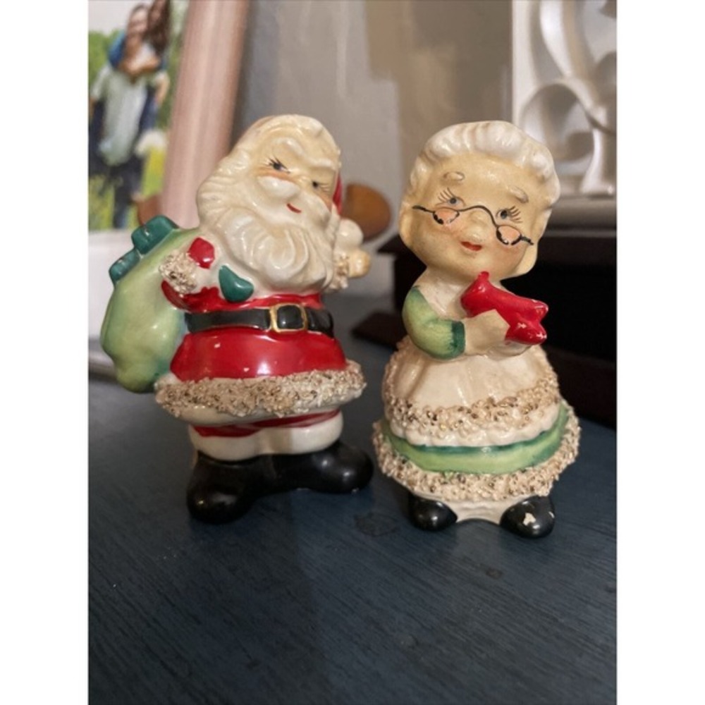 Lefton Mr & Mrs Claus Salt & Pepper Shakers‎ Stamped Geo Z Lefton 1957 Signed